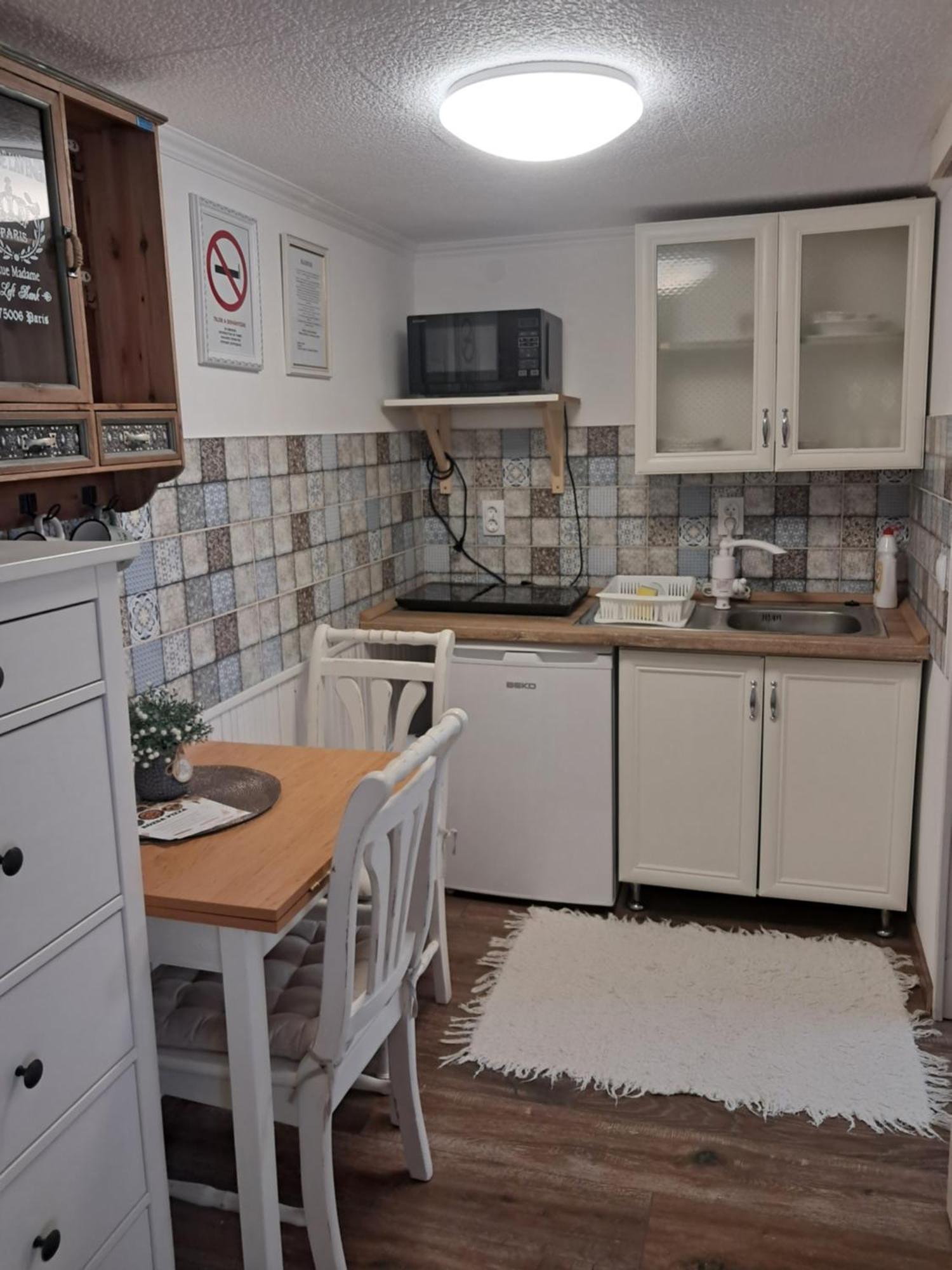 Takler Apartment *